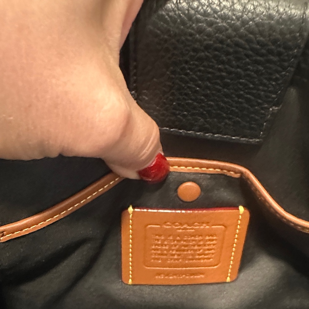 Coach Legacy Medium Black Pebbled  Leather Carryall 28 - Picture 10 of 10